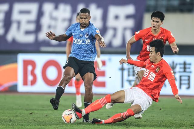 特雷-杨回应尼克斯球迷：会在麦迪逊广场回击